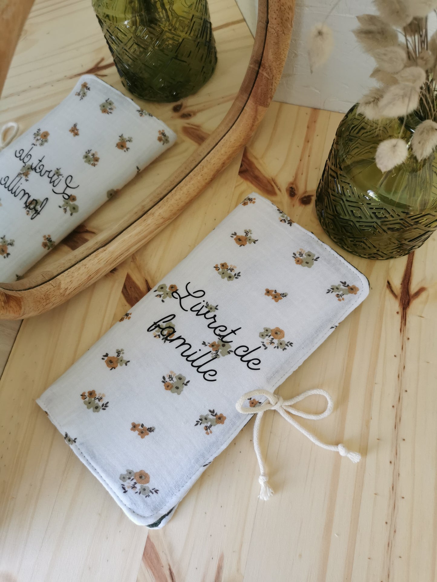 Protège livret de famille Bicolore | Petites fleurs