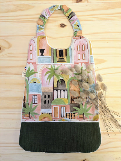 bavoir de cantine motif coloré et double gaze vert