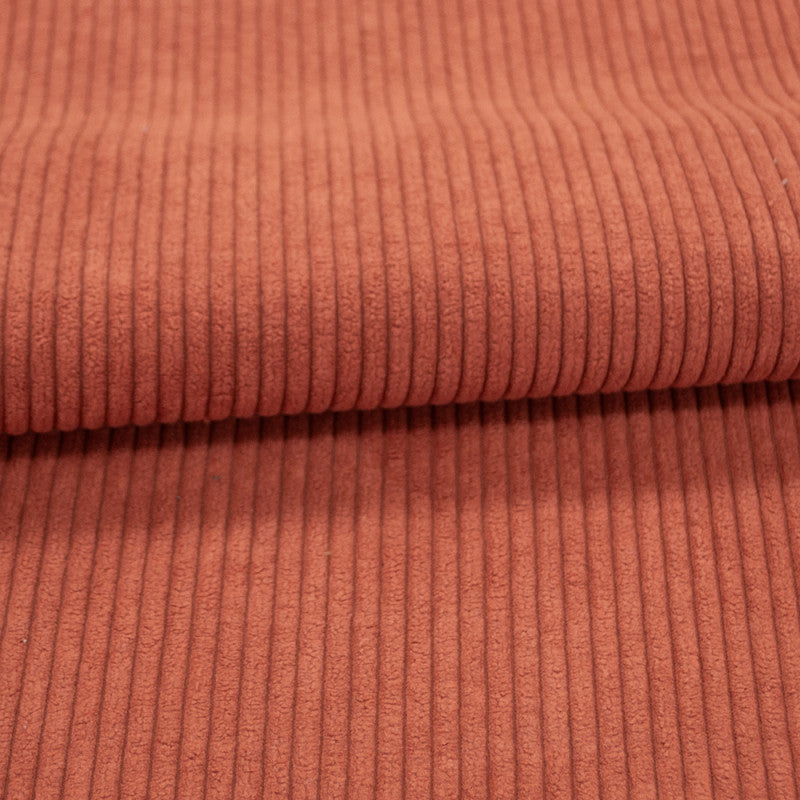 Velours épais côtelé 5mm terracotta
100% polyester
Oeko-tex : oui
Blanchiment : Blanchiment à proscrire
Repassage : Repassage au fer froid (110 °C)
Nettoyage à sec : Nettoyage à sec à proscrire
Séchage : Séchage en machine à proscrire